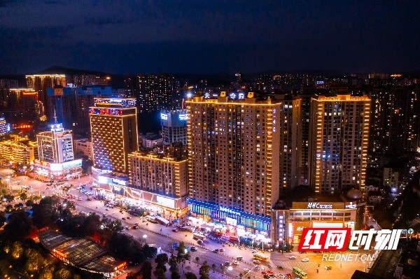 图六环五岭商圈夜景_副本.jpg 图六环五岭商圈夜景_副本.jpg